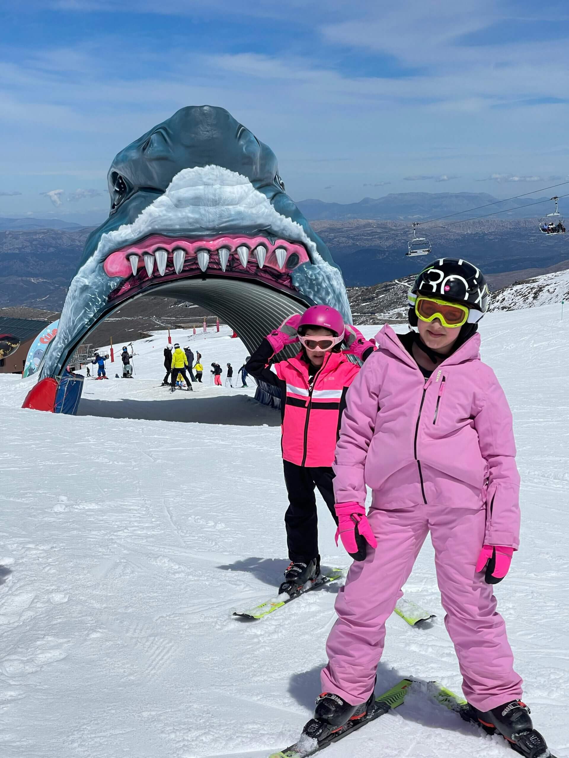 Peques disfrutando de Ski Kids en Sierra Nevada